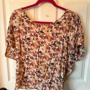 Chic Floral Women's Blouse in Pink and Cream